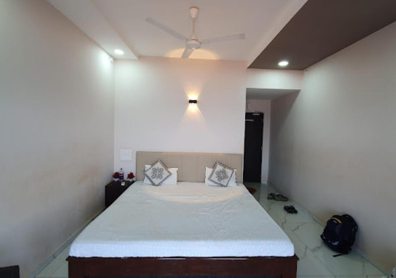Sea King Beach Resort Ganpatipule Luaran gambar