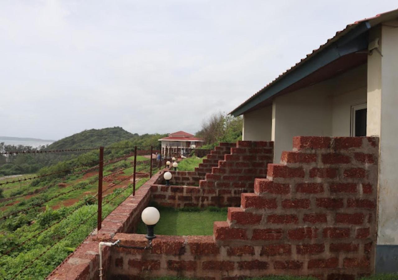 Sea King Beach Resort Ganpatipule Luaran gambar